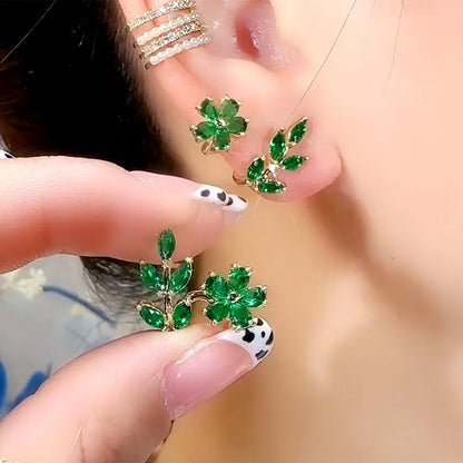 Silver Needle Green Flower Earring™